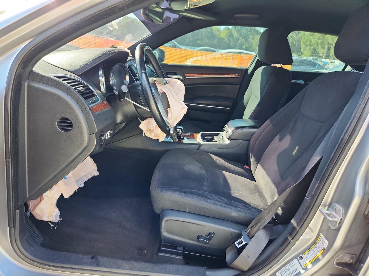 2013 Chrysler 300 - Фото 7