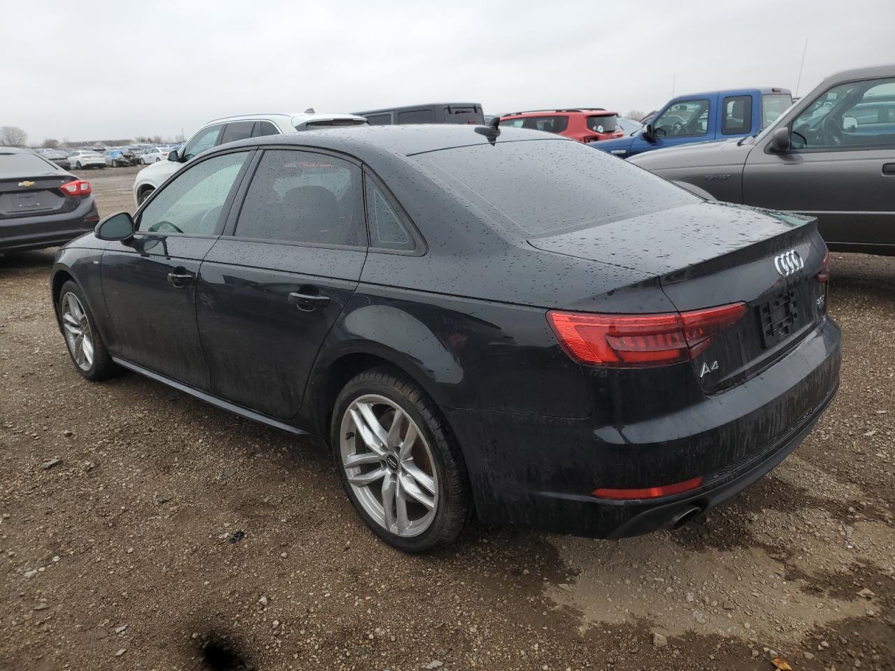 2017 Audi A4 Premium - Фото 2