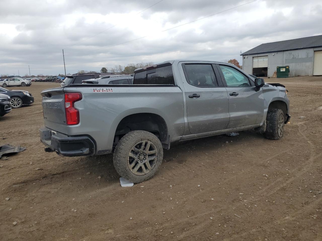 2023 Chevrolet Silverado K1500 Lt Trail Boss - Фото 3