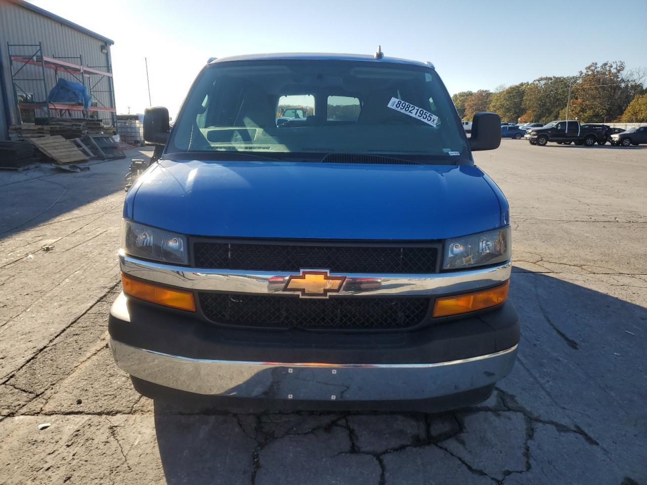 2018 Chevrolet Express G3500 Lt - Image 5