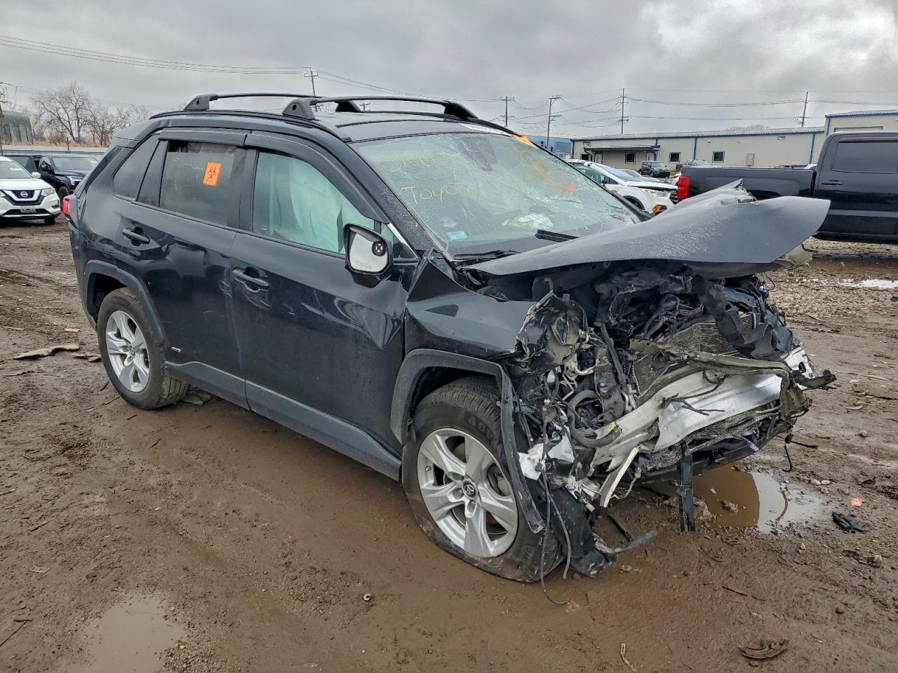 2020 Toyota Rav4 Le - Image 4