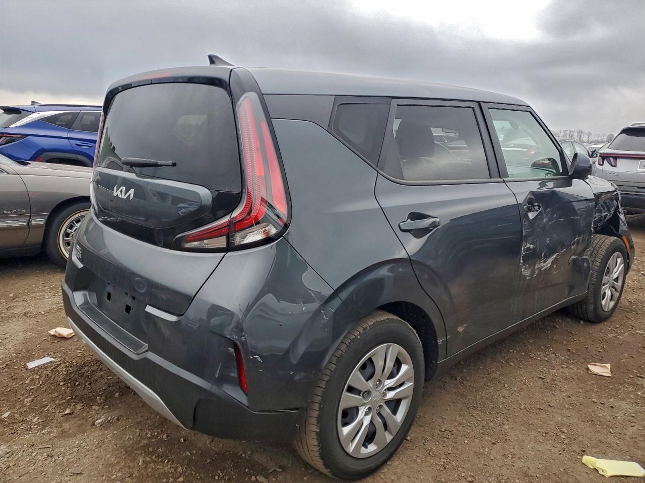 2023 Kia Soul Lx - Image 3