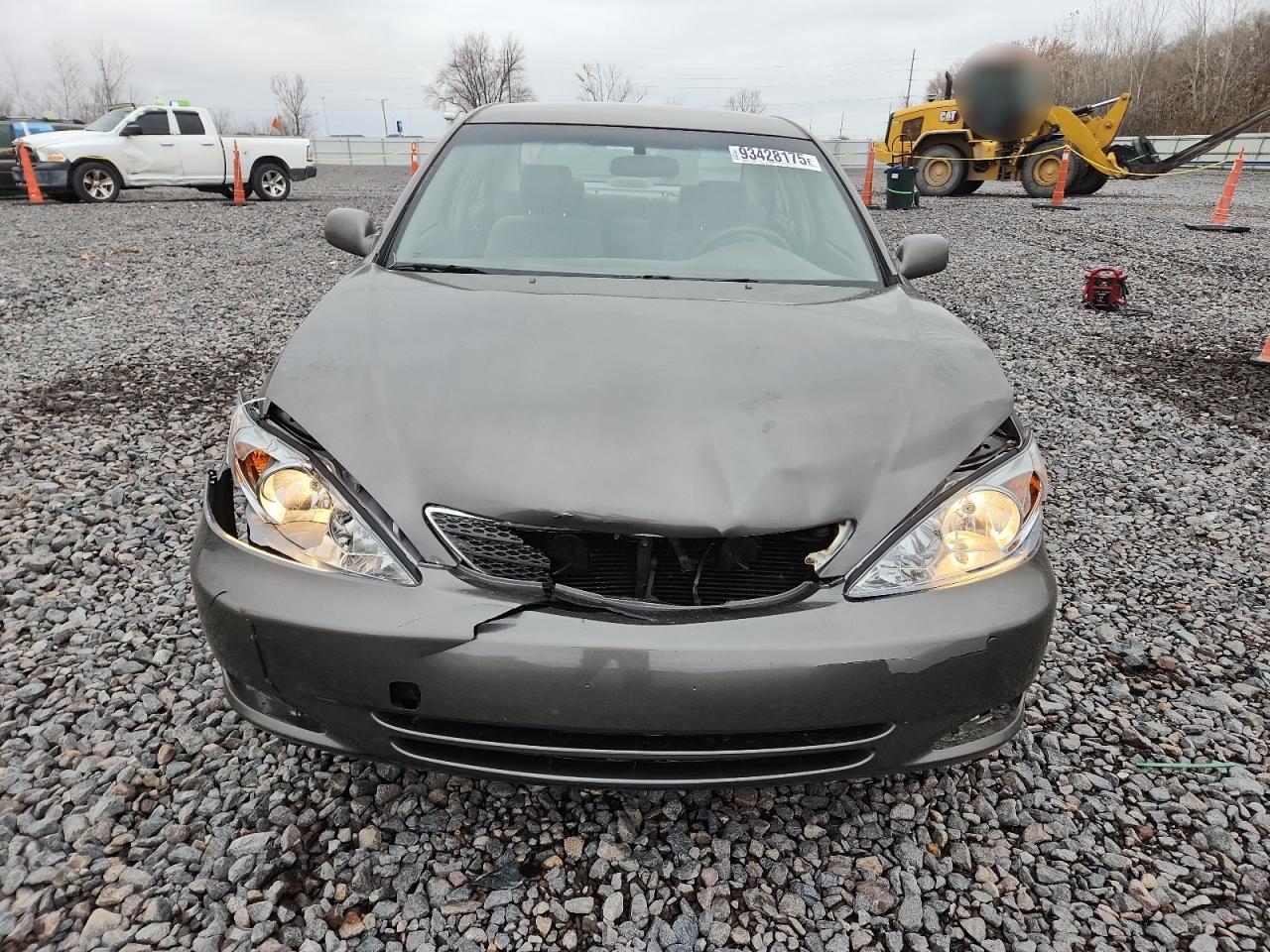 2002 Toyota Camry Le - Image 5