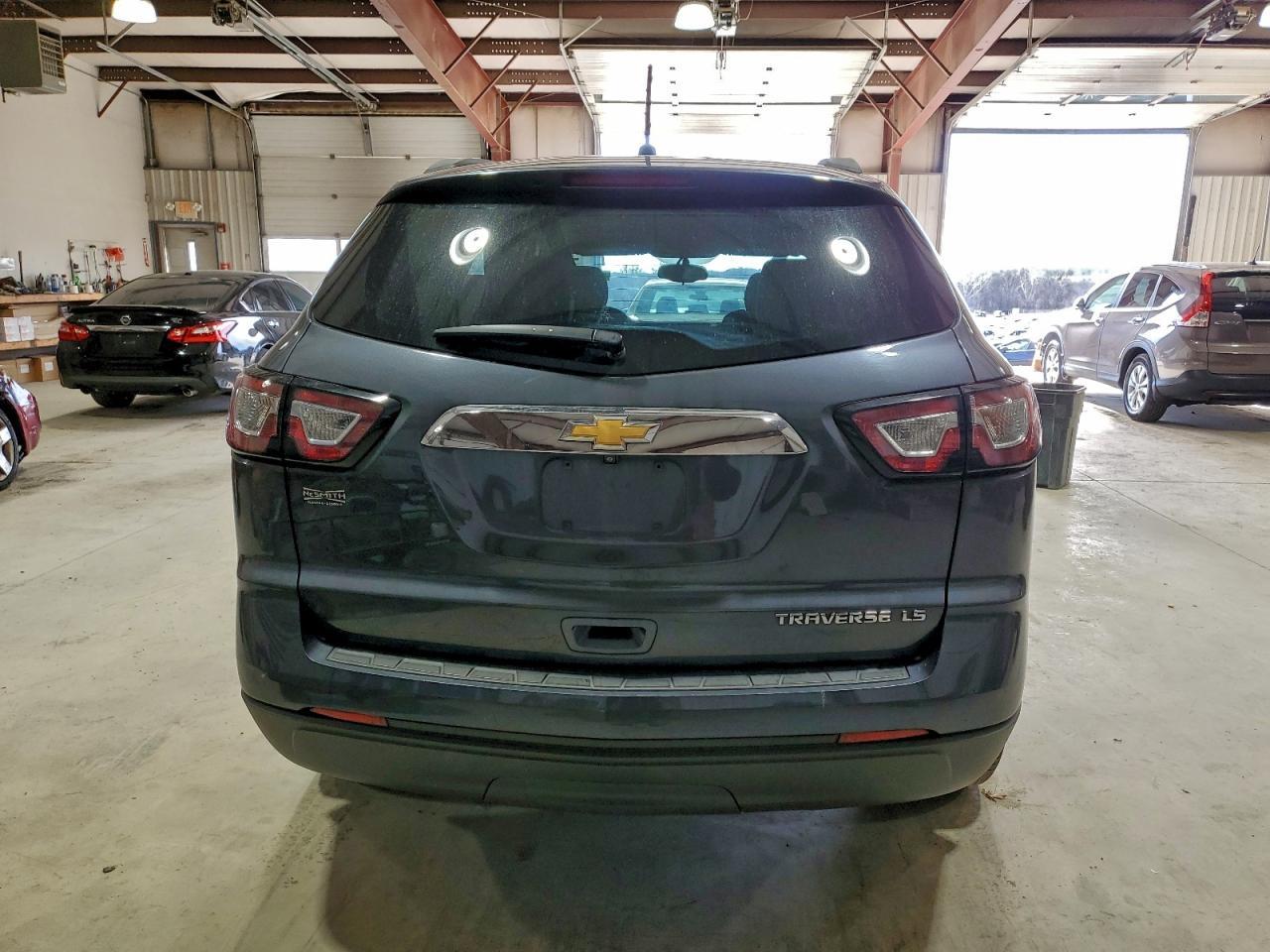 2013 Chevrolet Traverse Ls - Image 6