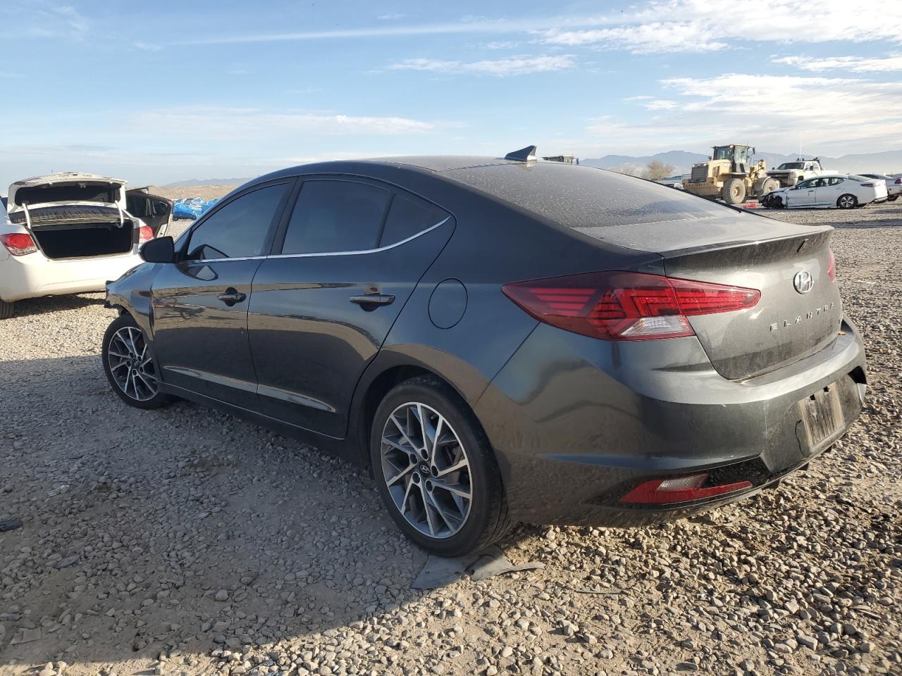 2020 Hyundai Elantra Sel - Image 2