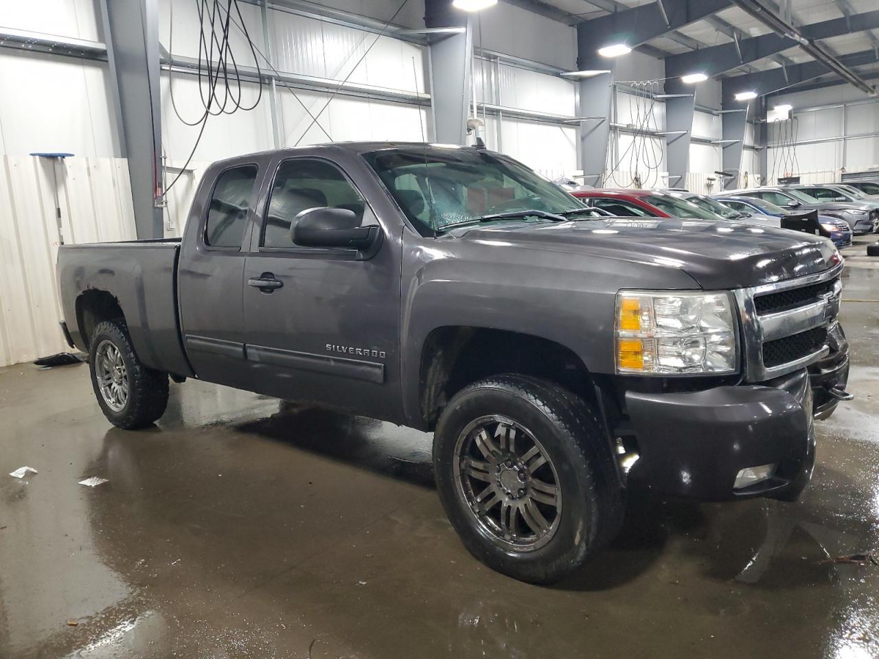 2010 Chevrolet Silverado K1500 Lt - Image 4