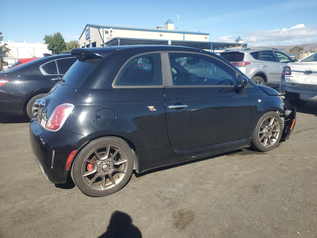 2016 Fiat 500 Abarth - Фото 3