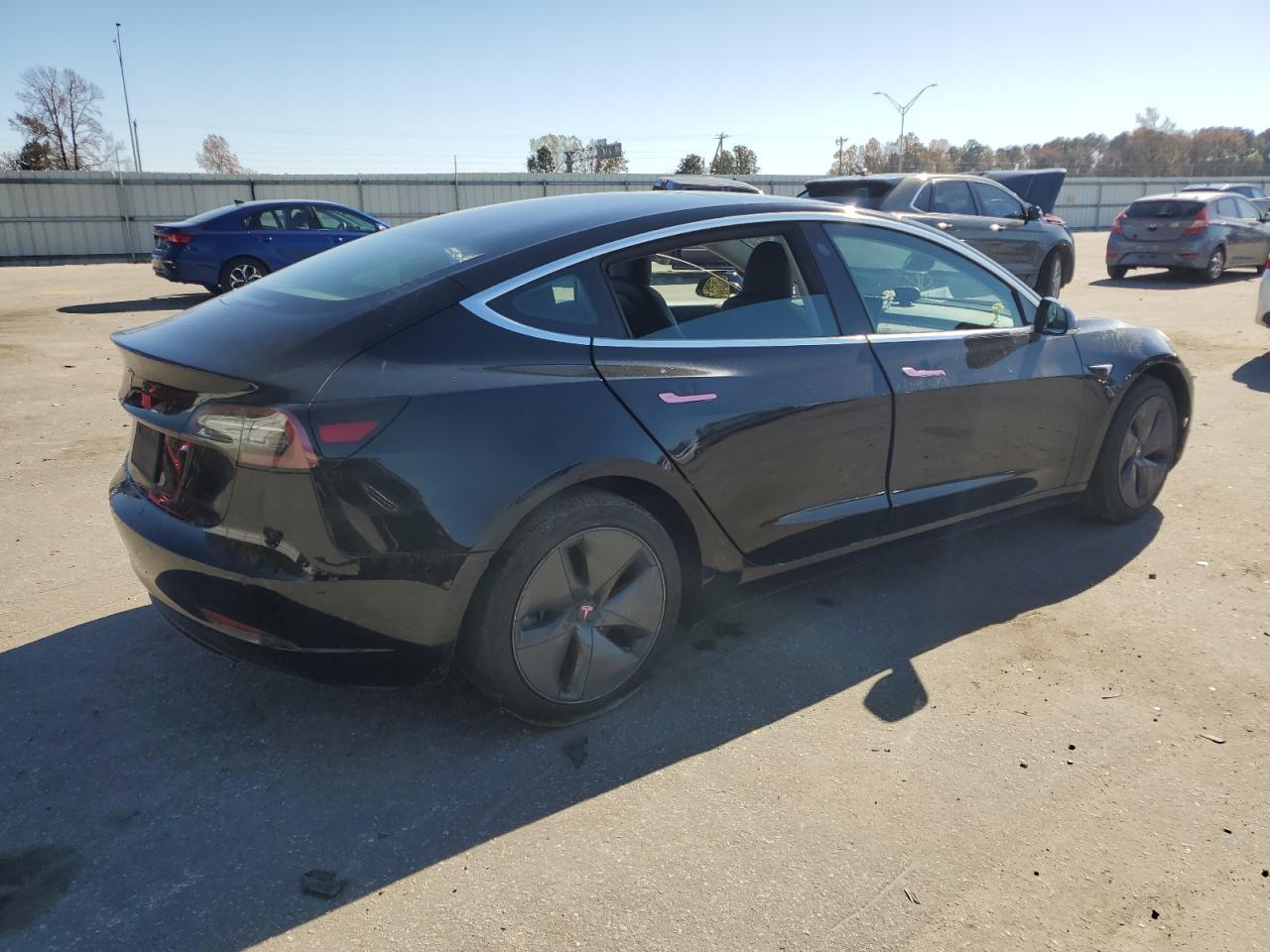 2019 Tesla Model 3 - Image 3