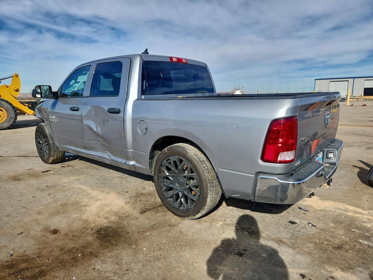2022 Ram 1500 Classic Slt - Image 2