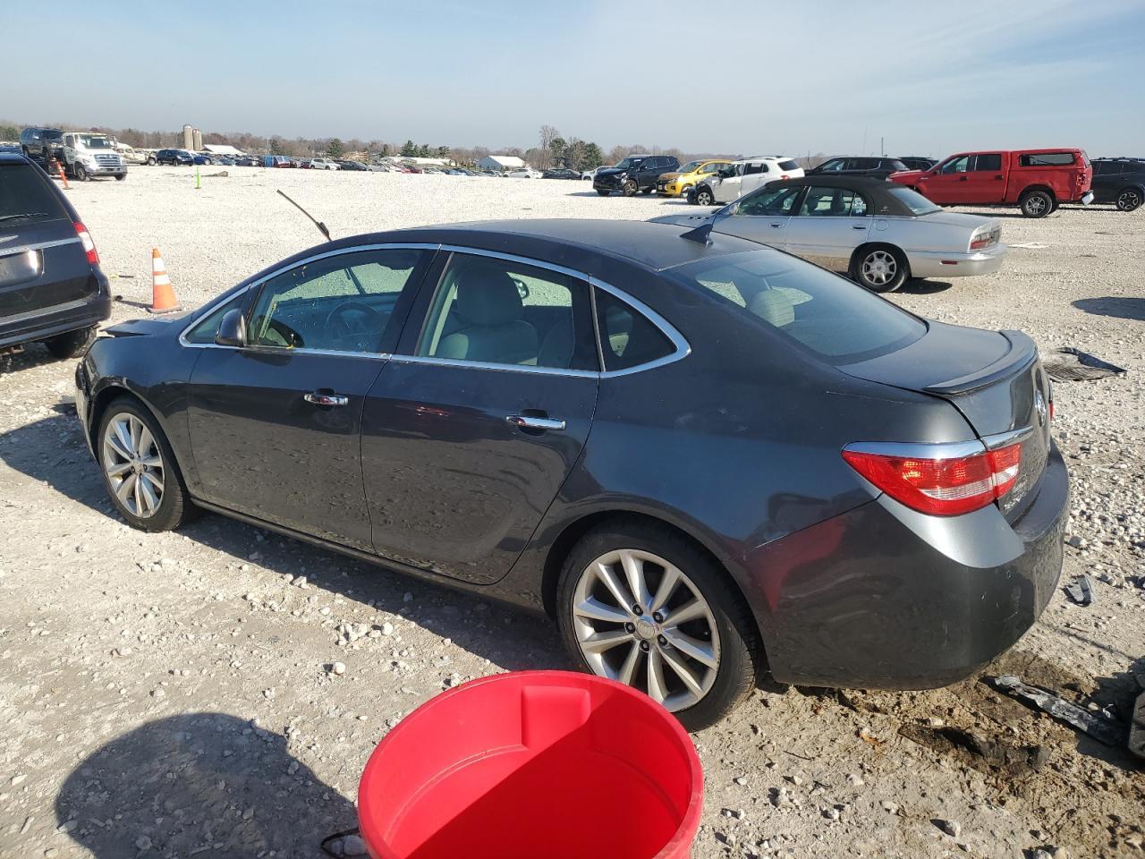 2012 Buick Verano Convenience - Фото 2