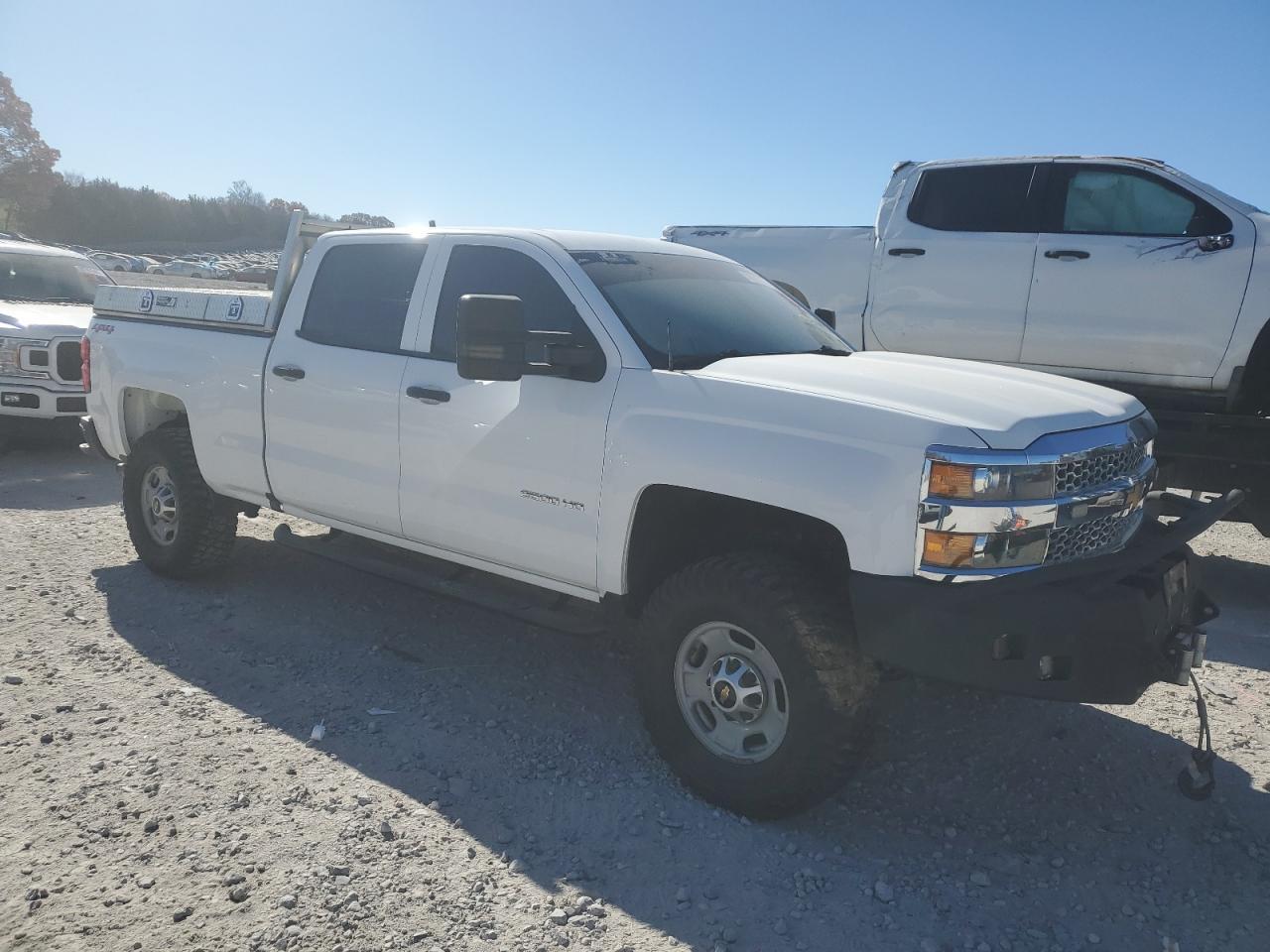 2019 Chevrolet Silverado K2500 Heavy Duty - Image 4