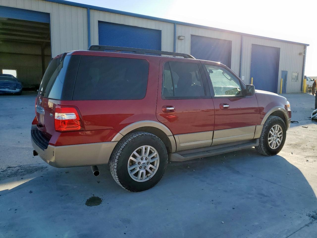 2014 Ford Expedition Xlt - Image 3
