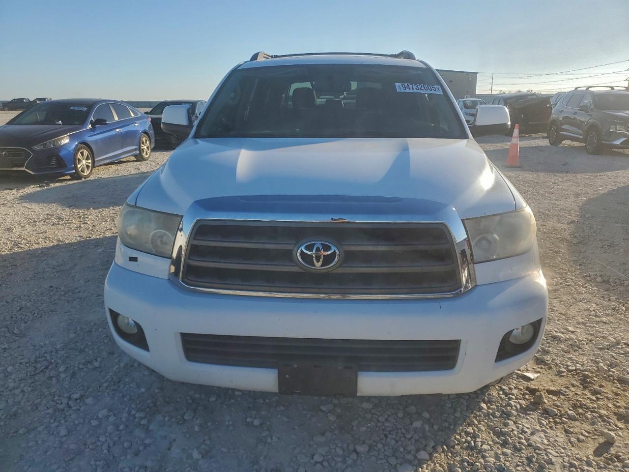 2013 Toyota Sequoia Sr5 - Image 5