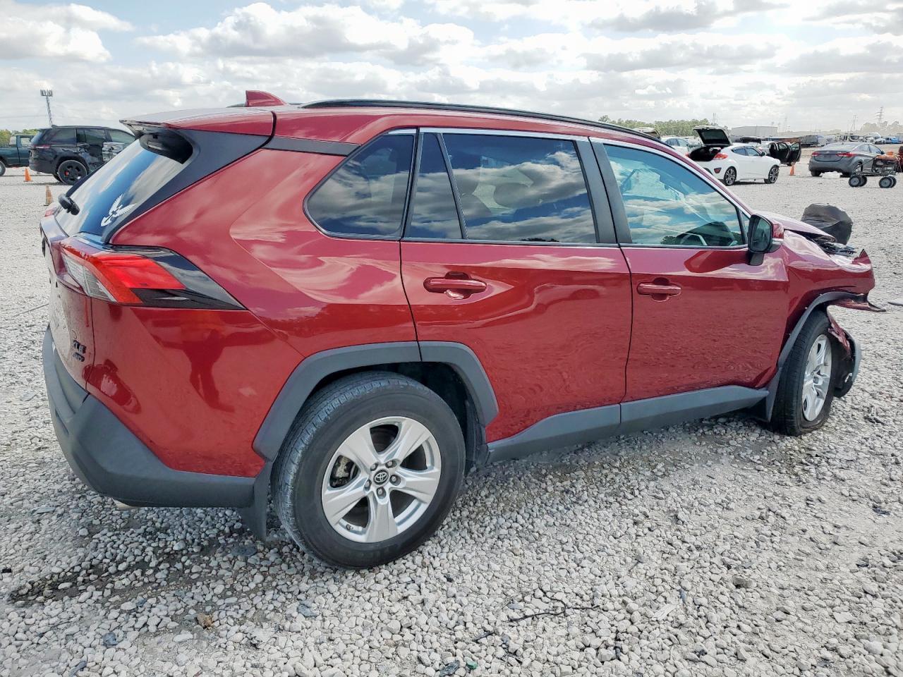 2019 Toyota Rav4 Xle - Фото 3