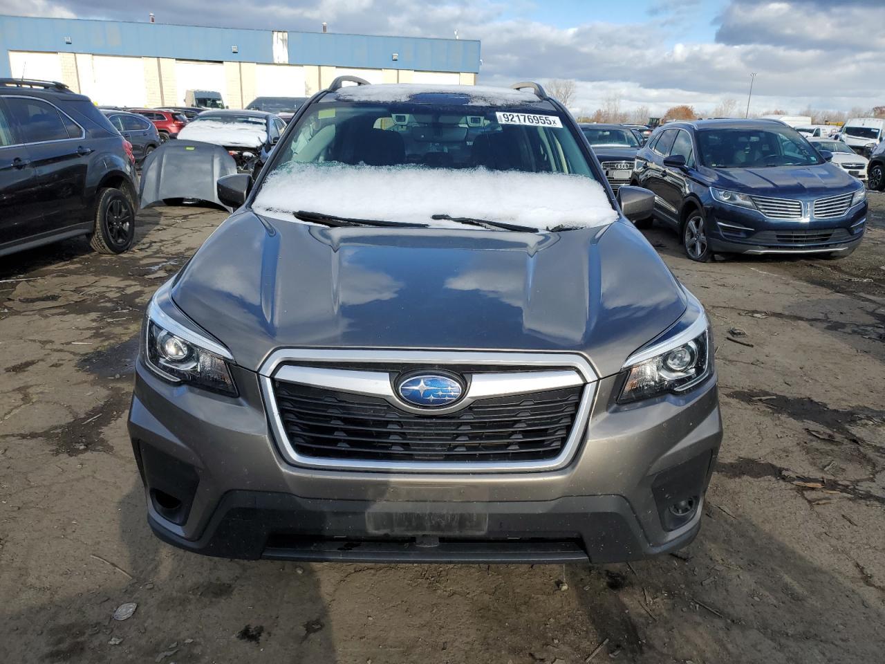2019 Subaru Forester Premium - Фото 5