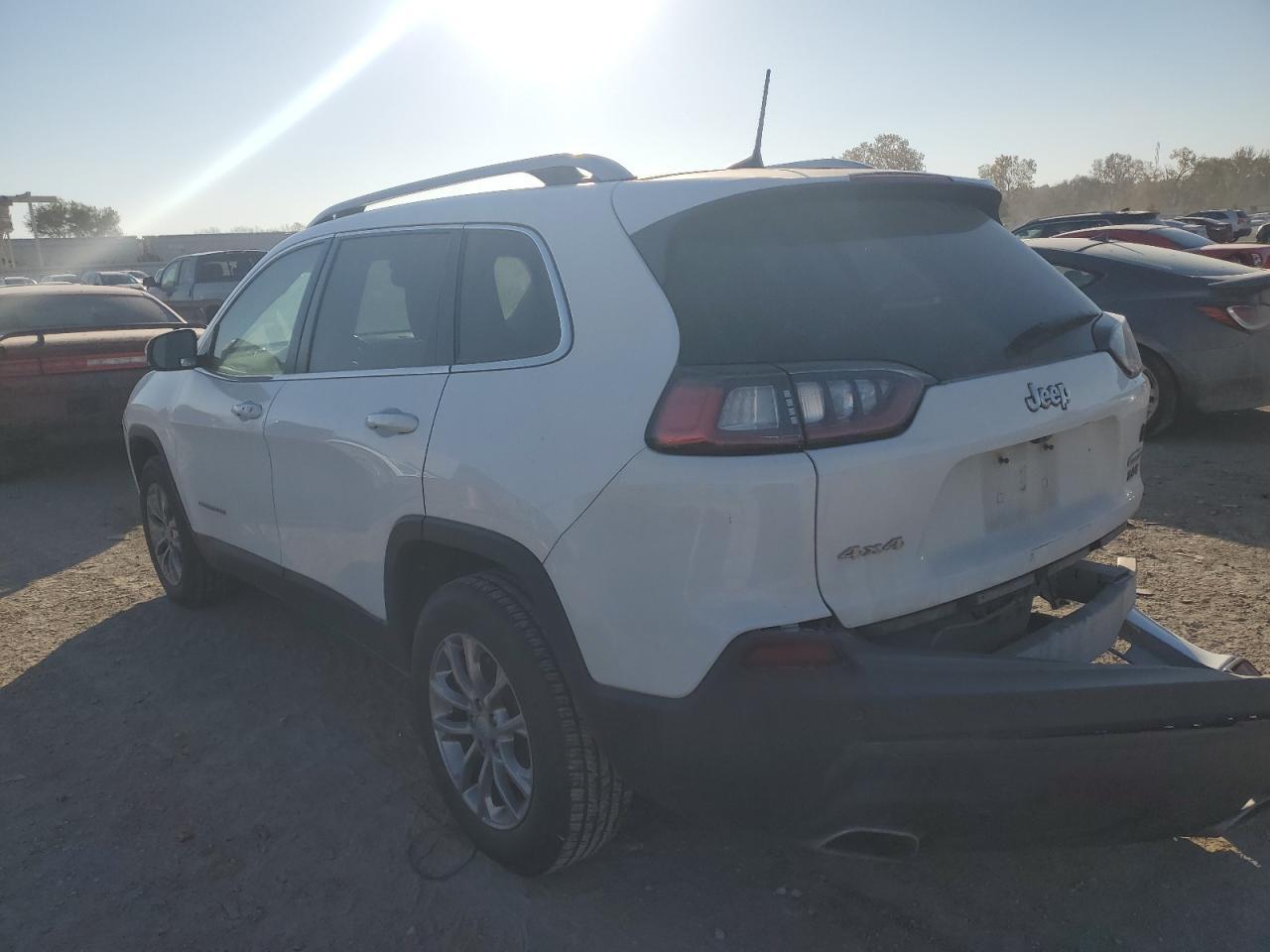 2019 Jeep Cherokee Latitude Plus - Фото 2