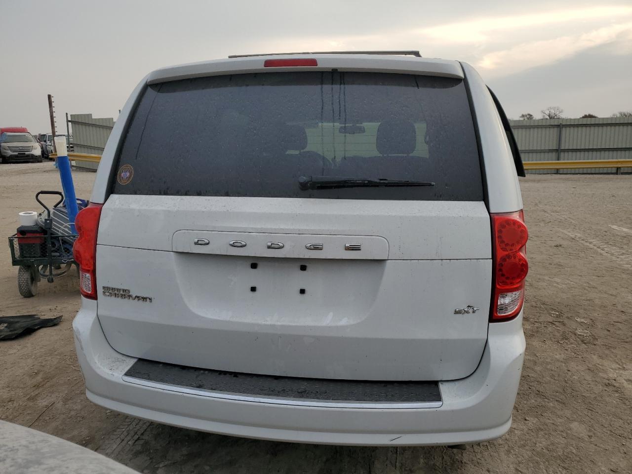 2014 Dodge Grand Caravan Sxt - Image 6