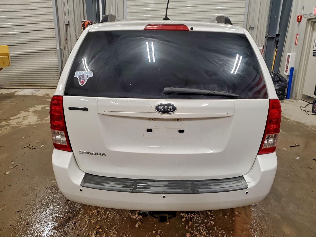 2011 Kia Sedona Lx - Фото 6