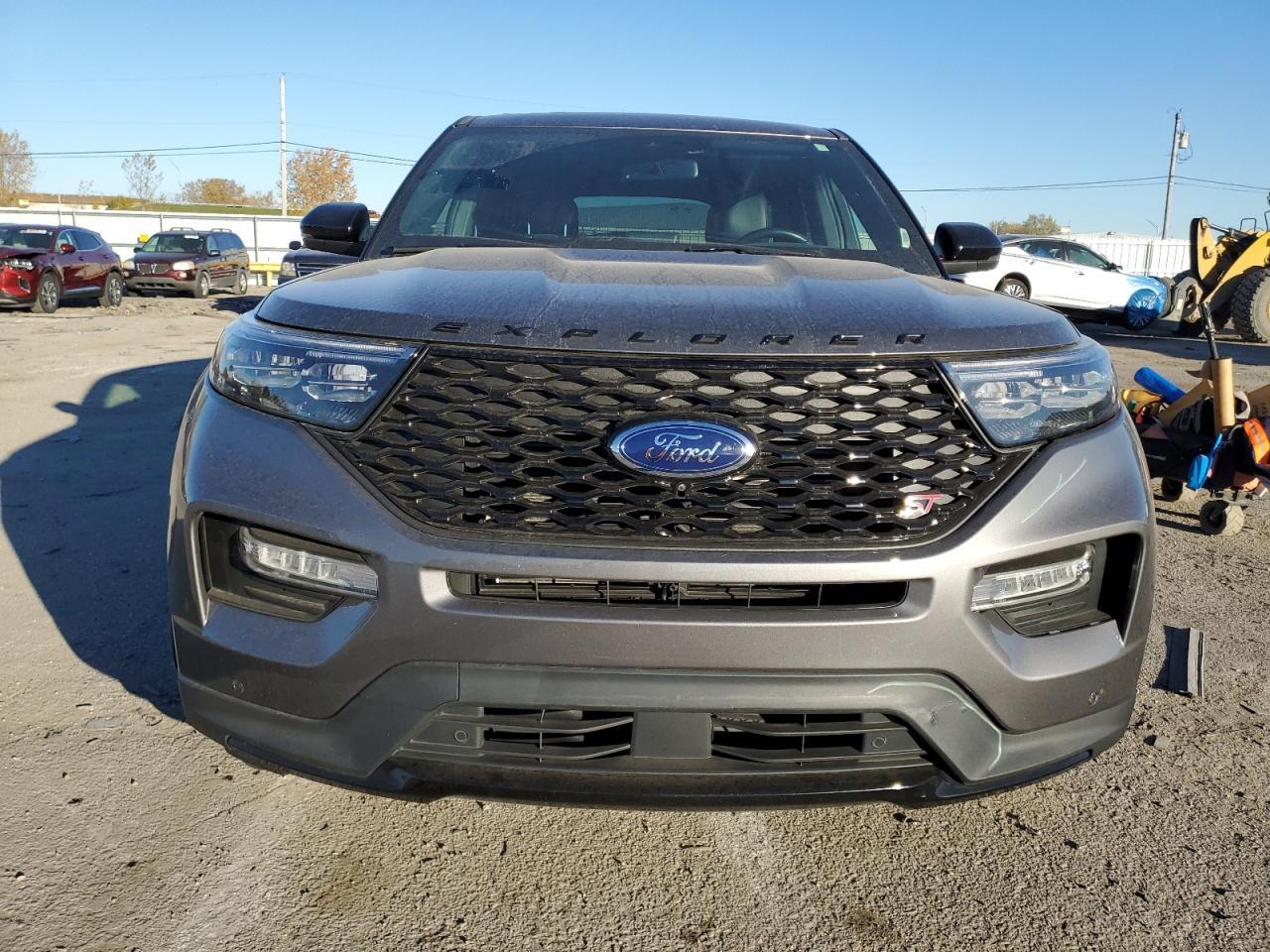 2022 Ford Explorer St - Фото 5