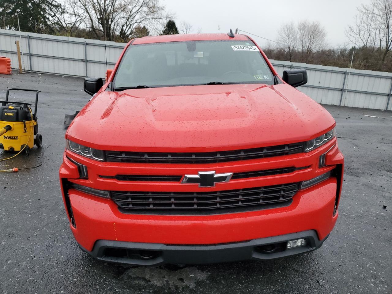 2020 Chevrolet Silverado K1500 Rst - Фото 5