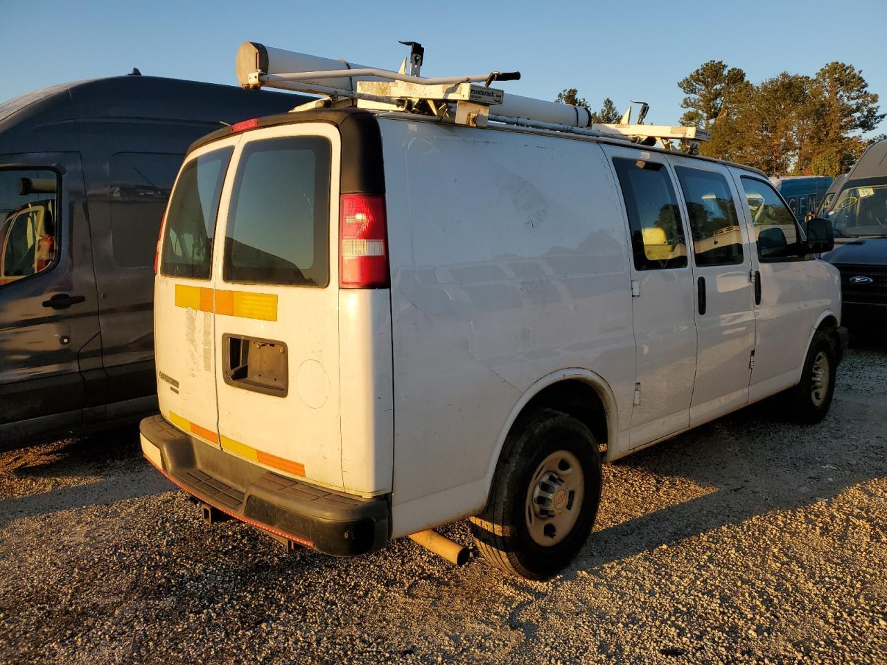 2013 Chevrolet Express G2500 - Image 3
