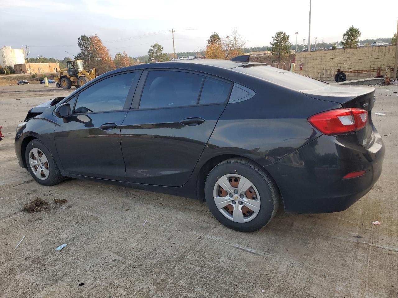 2018 Chevrolet Cruze Ls - Фото 2