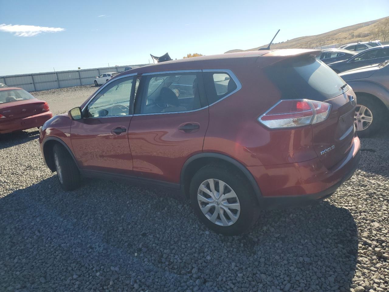 2016 Nissan Rogue S - Image 2