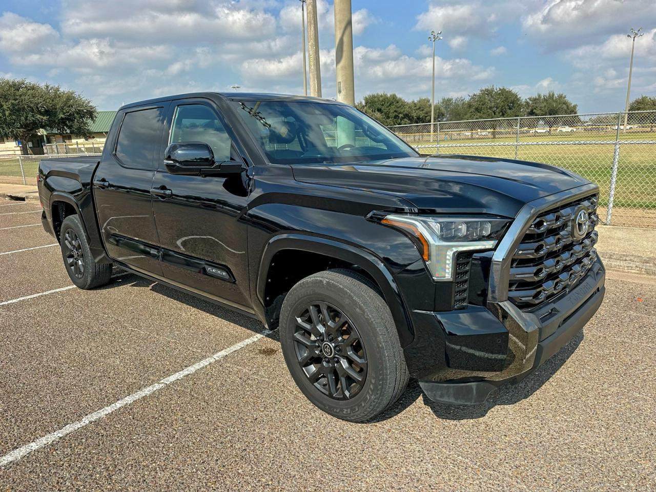 2022 Toyota Tundra Crewmax Platinum