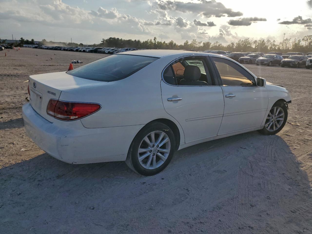 2005 Lexus Es 330 - Image 3