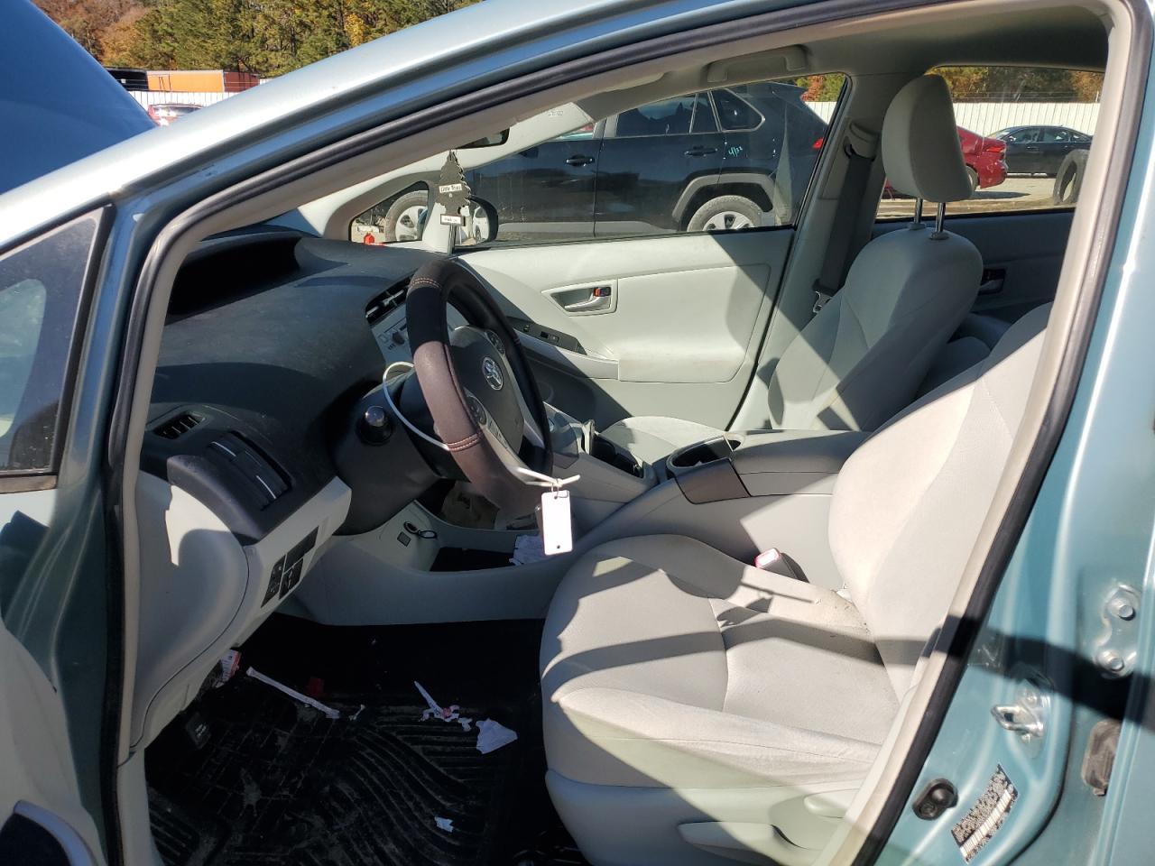 2013 Toyota Prius - Фото 7