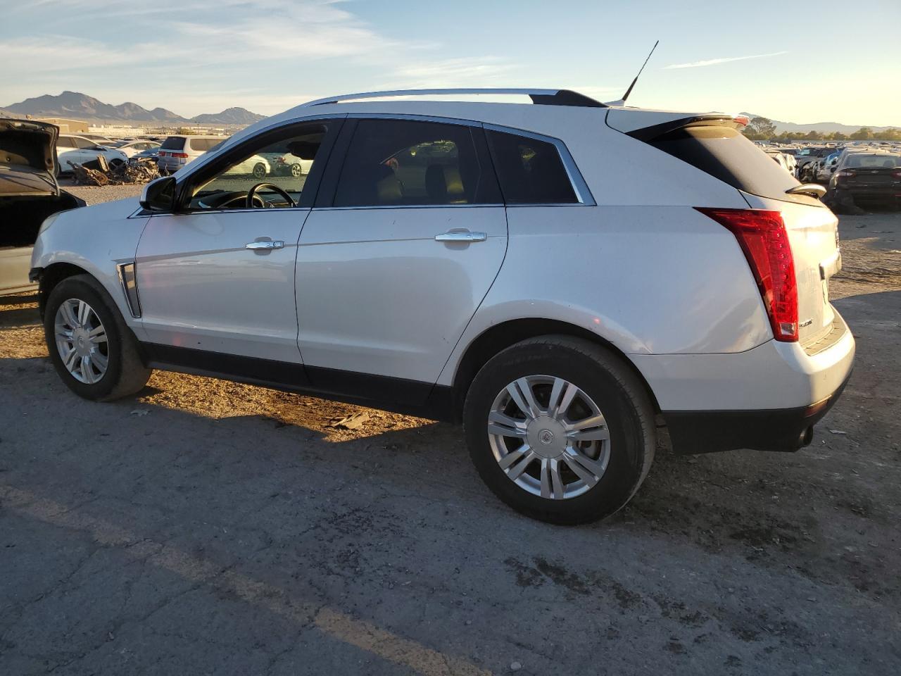 2013 Cadillac Srx Luxury Collection - Image 2