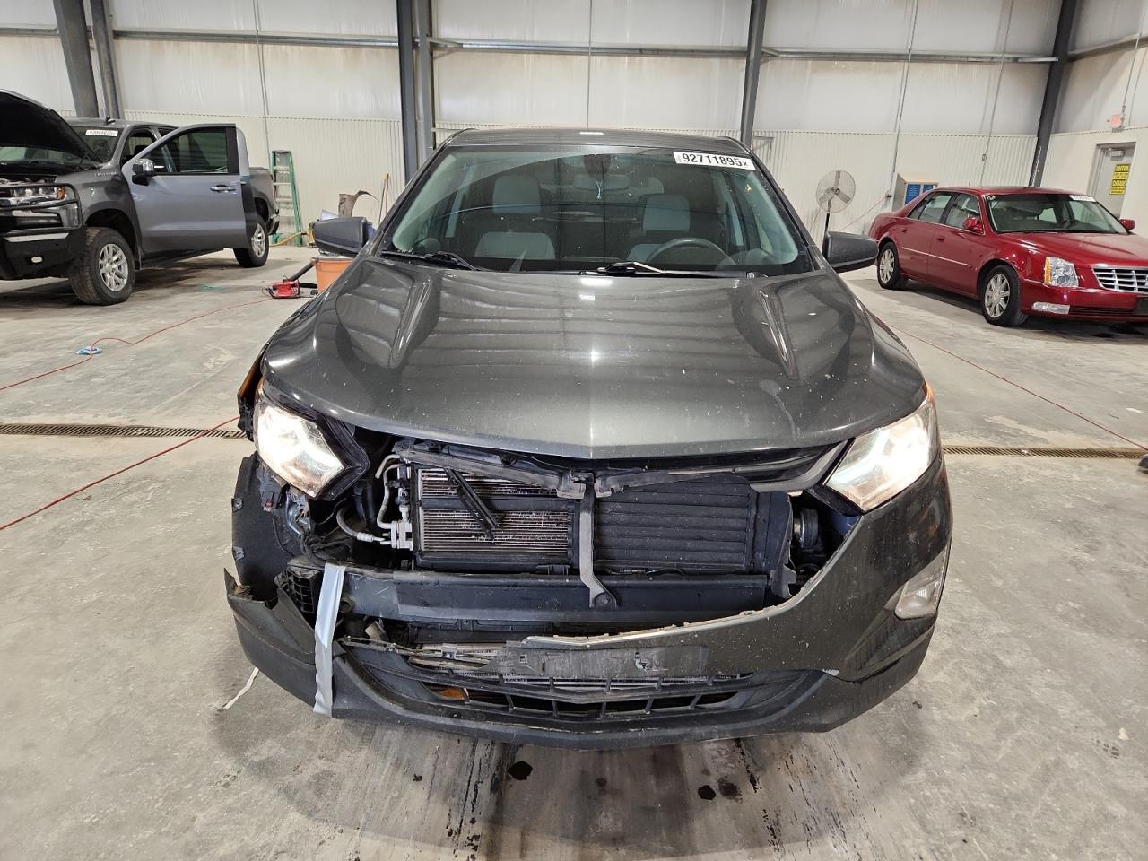 2019 Chevrolet Equinox Ls - Фото 5