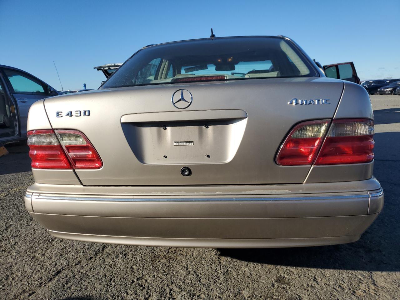 2000 Mercedes-Benz E 430 - Фото 6
