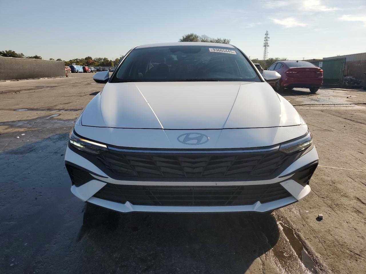 2025 Hyundai Elantra Se - Image 5