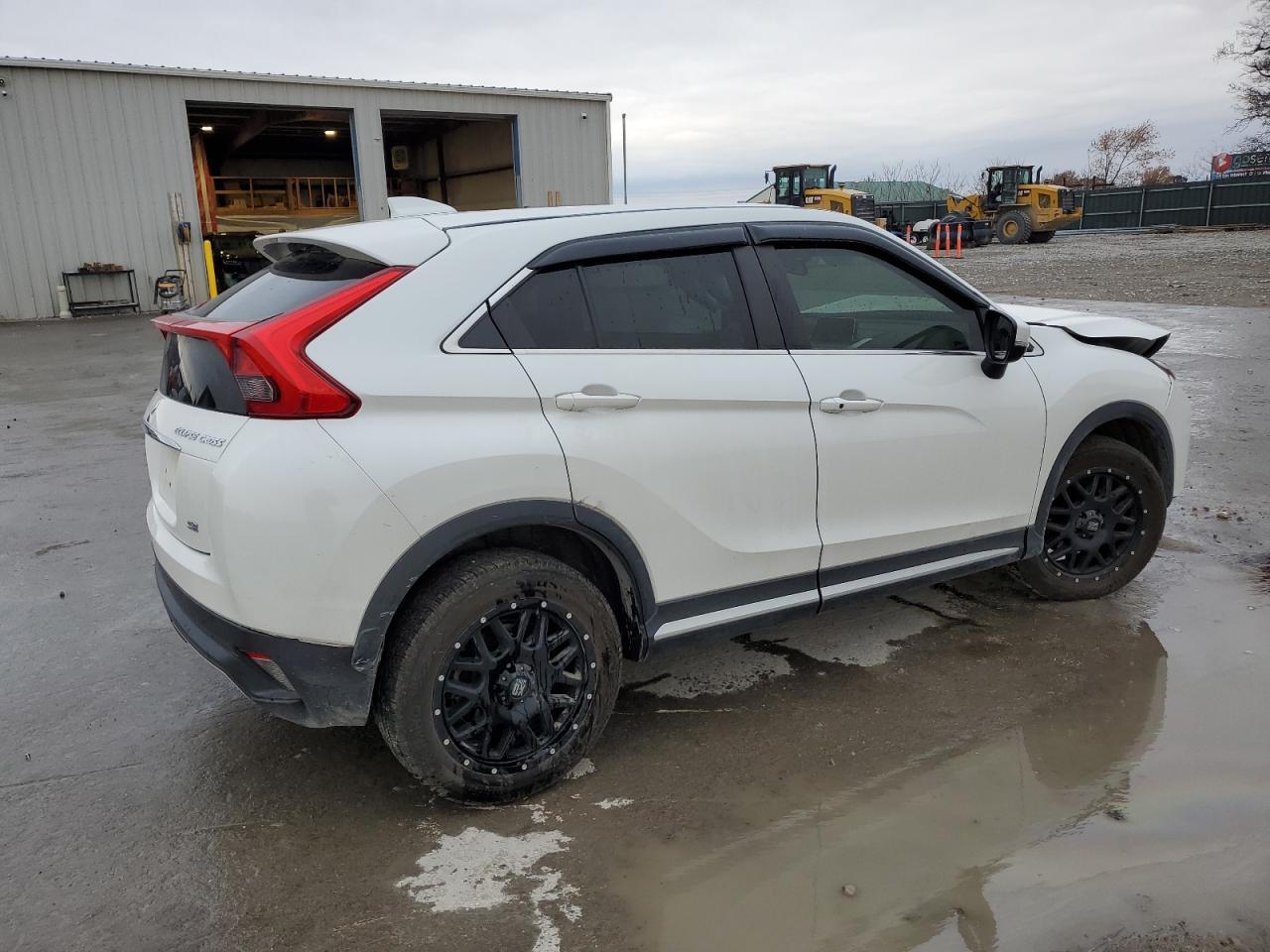 2019 Mitsubishi Eclipse Cross Se - Image 3