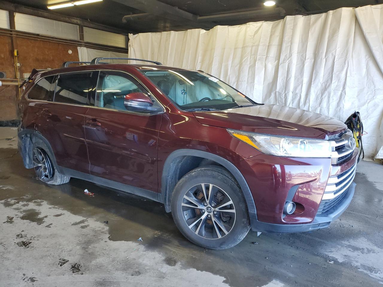 2019 Toyota Highlander Le Plus - Фото 4