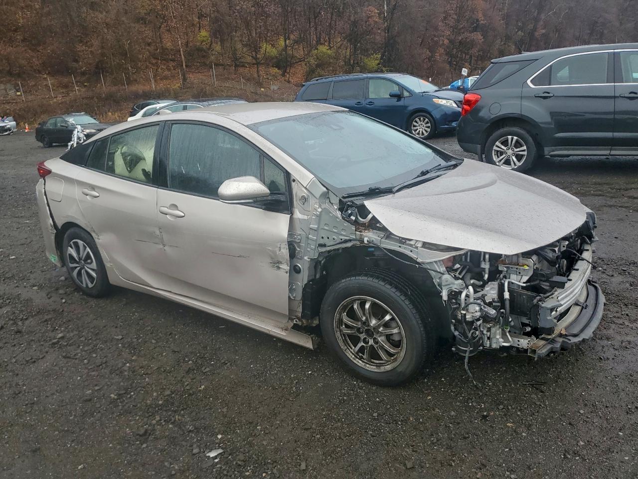 2017 Toyota Prius Prime - Image 4