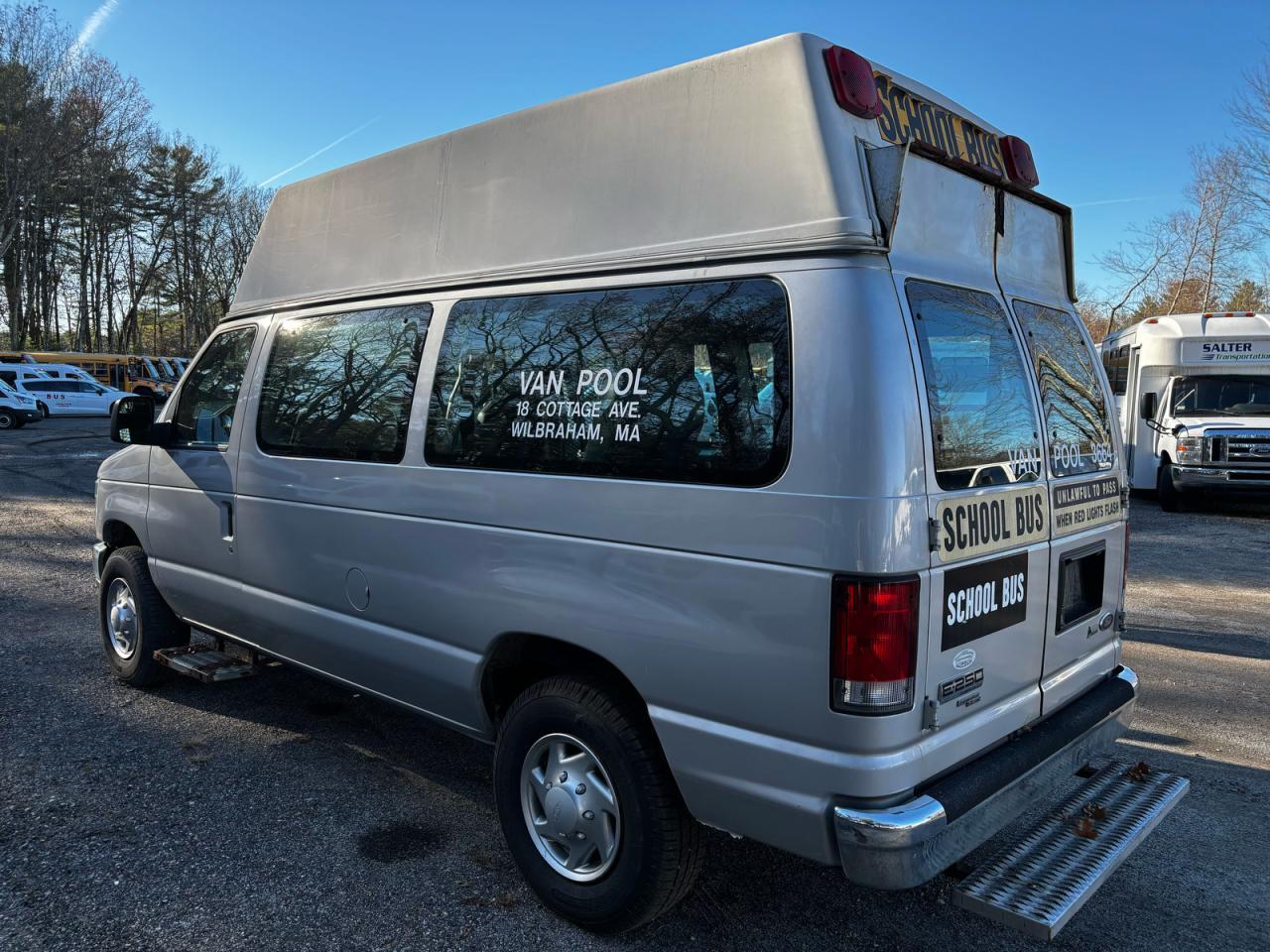 2014 Ford Econoline E250 Van - Фото 3