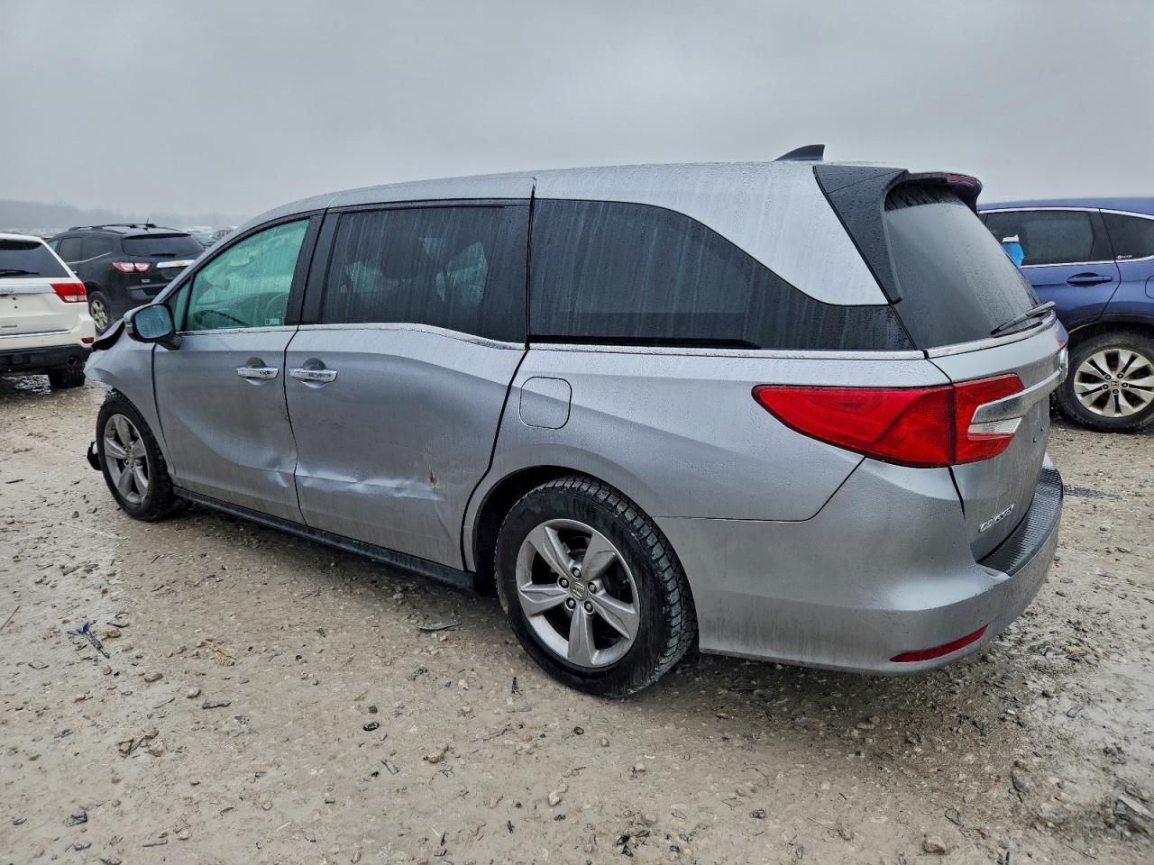 2019 Honda Odyssey Ex - Image 2