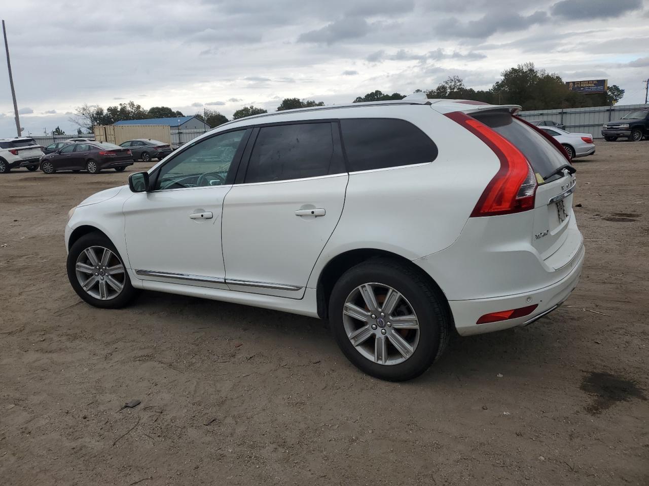 2016 Volvo Xc60 T6 Platinum - Фото 2