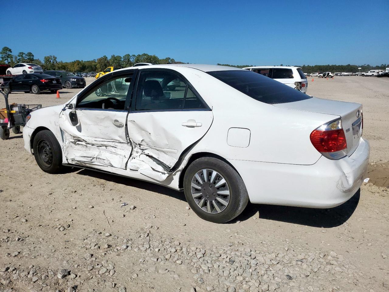 2005 Toyota Camry Le - Фото 2