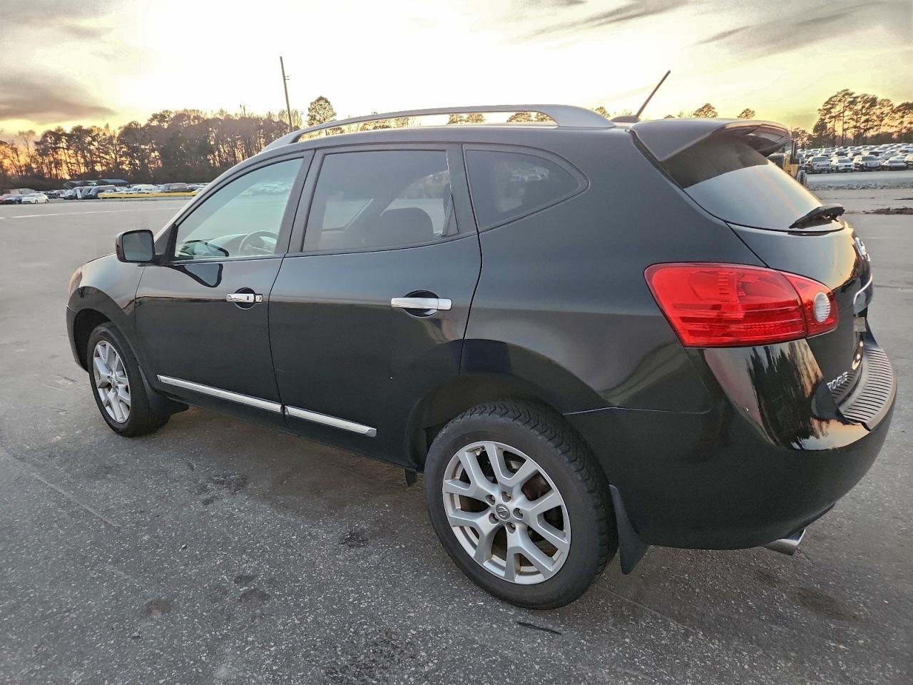 2011 Nissan Rogue S - Фото 2