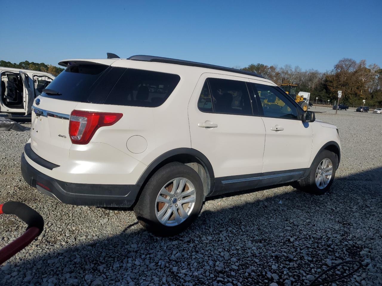 2019 Ford Explorer Xlt - Image 3