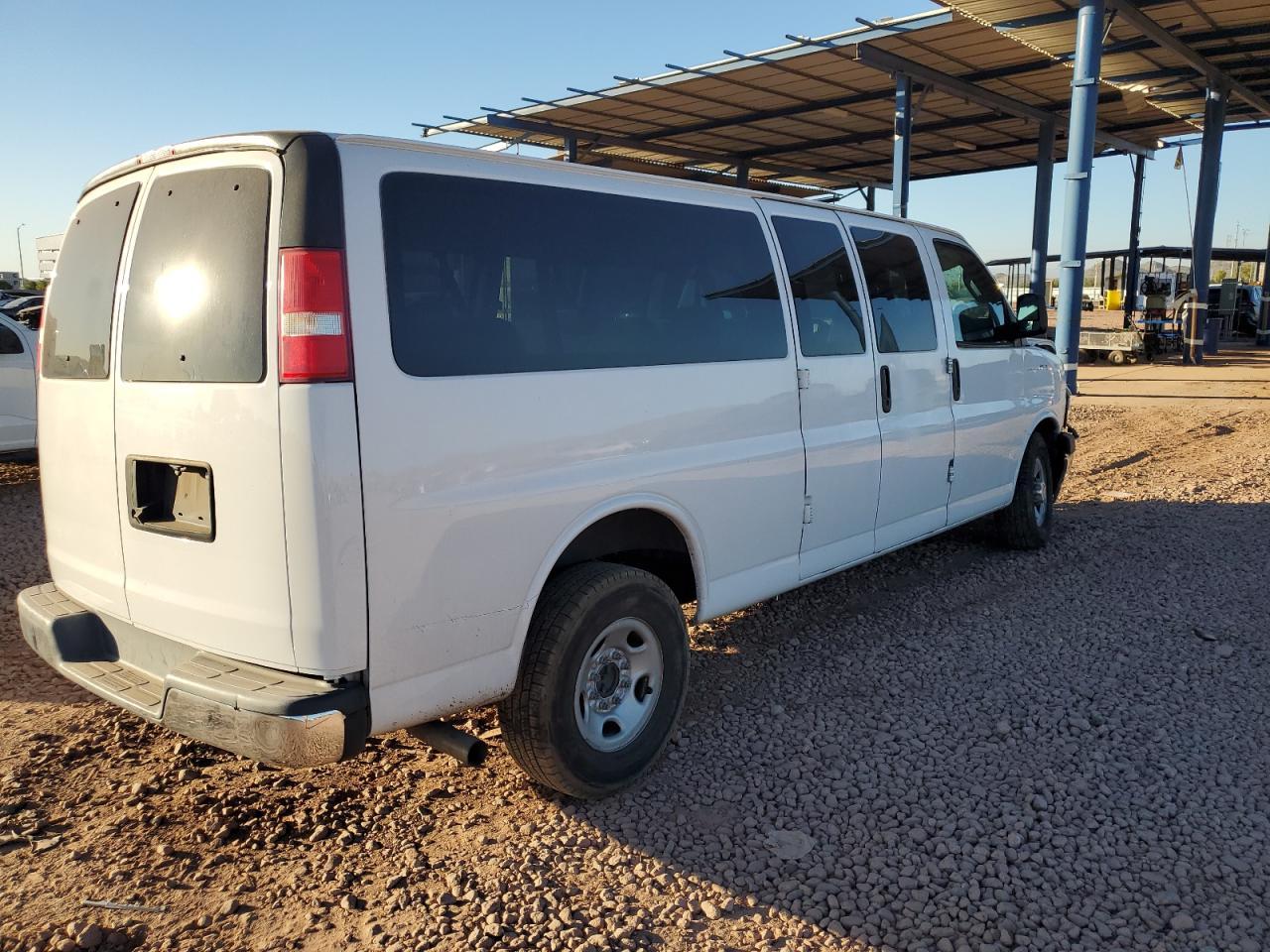 2018 Chevrolet Express G3500 Lt - Image 3