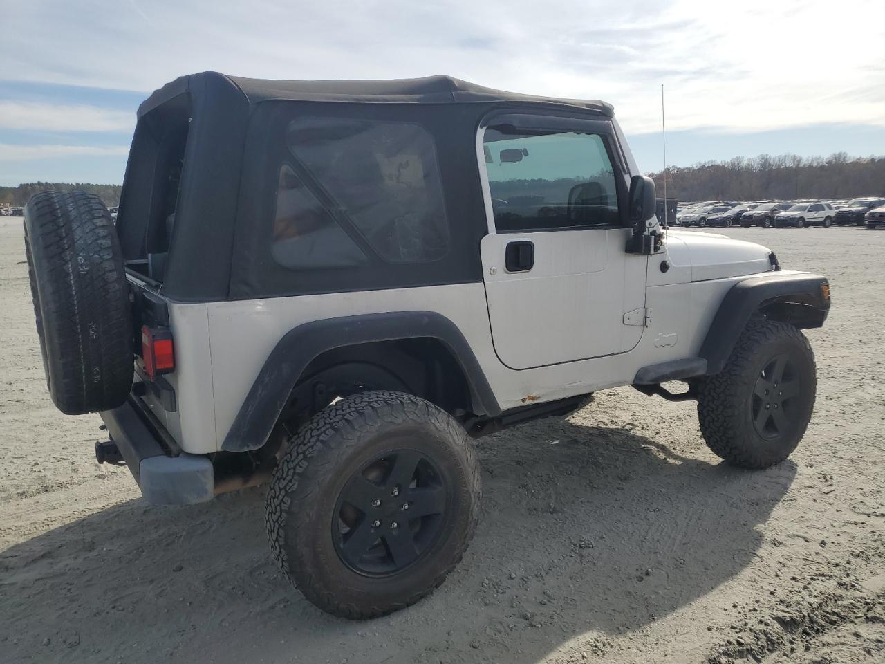 2005 Jeep Wrangler X - Image 3