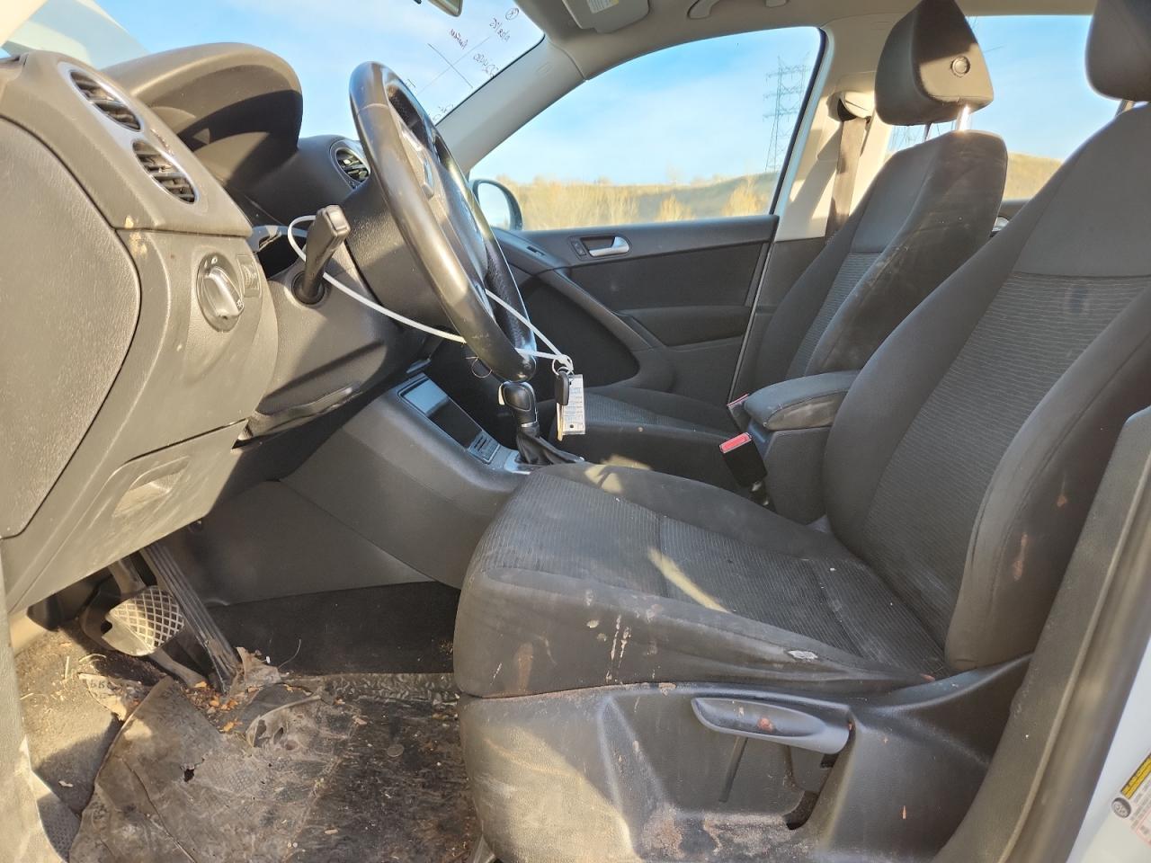 2014 Volkswagen Tiguan S - Фото 7