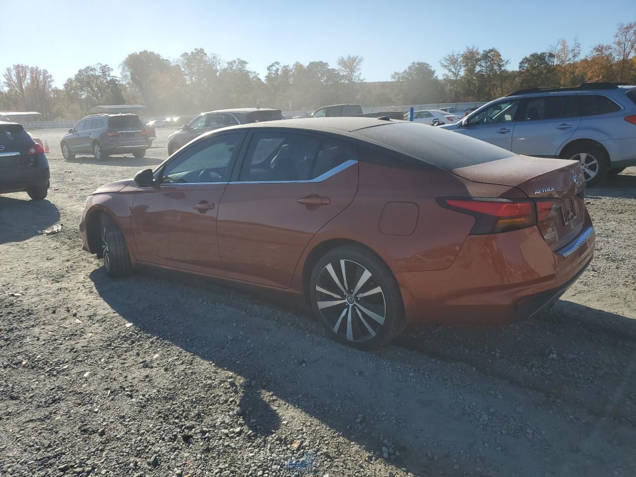 2022 Nissan Altima Sr - Фото 2