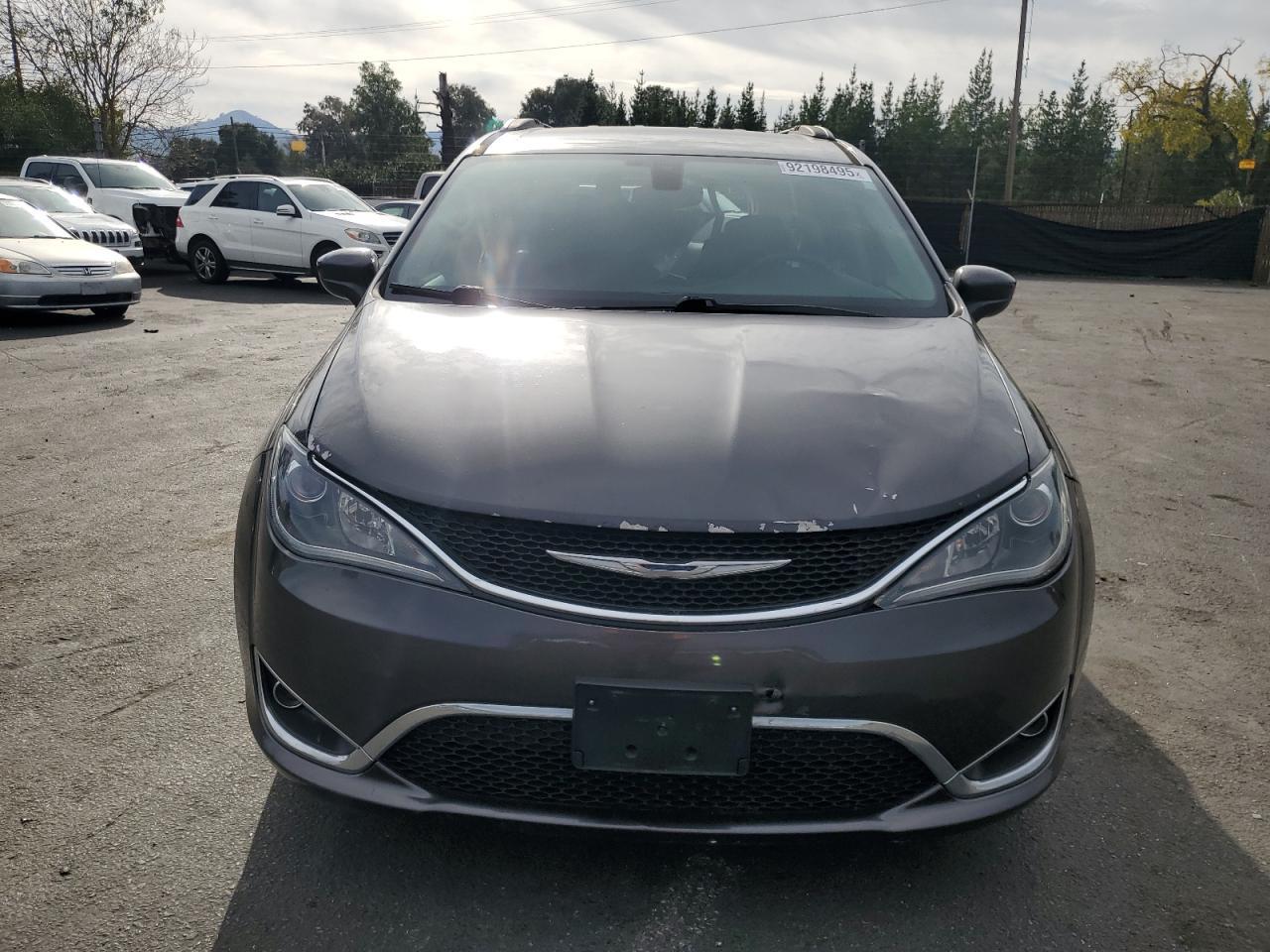 2017 Chrysler Pacifica Touring L - Фото 5