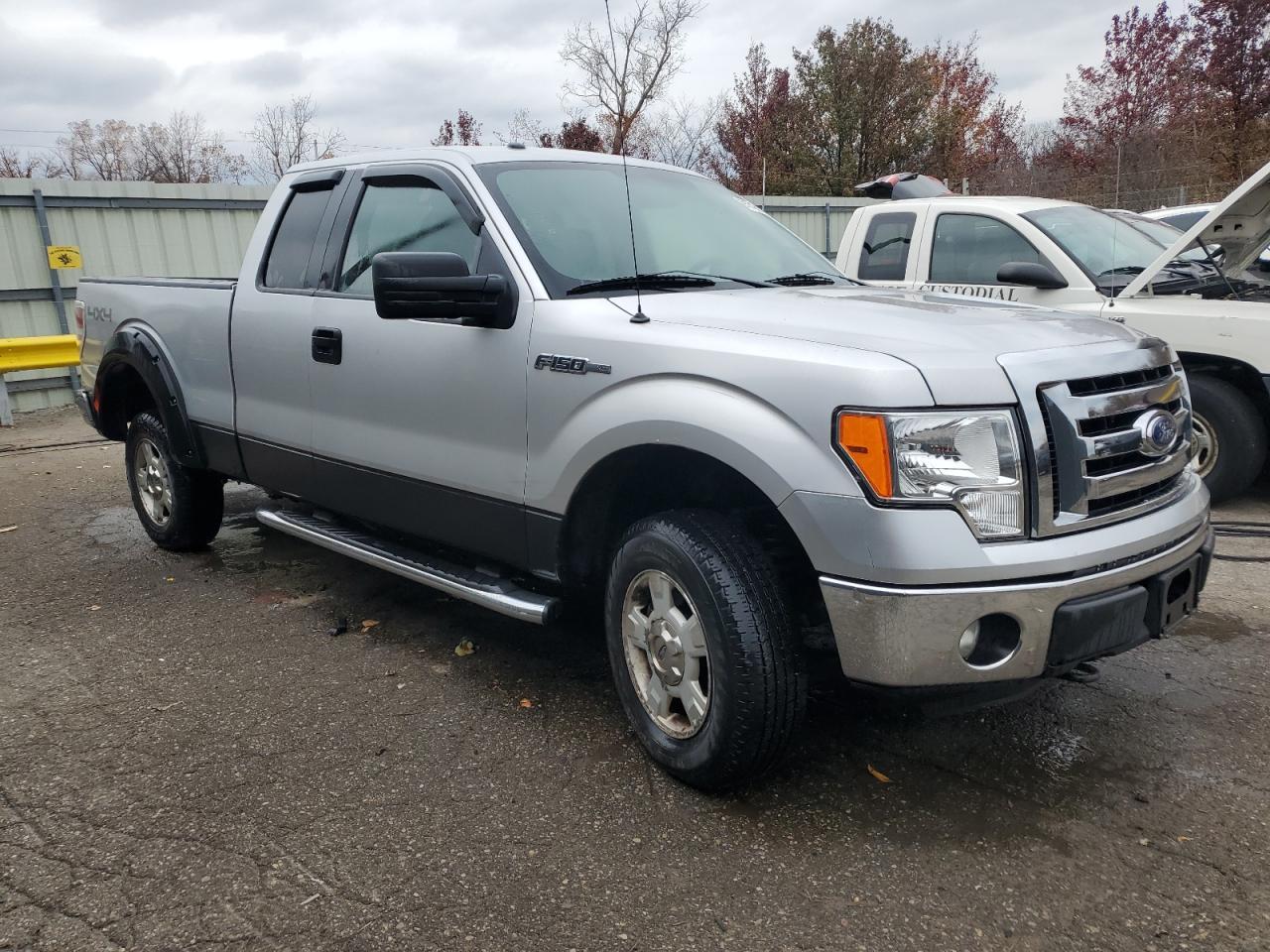 2011 Ford F150 Super Cab - Фото 4