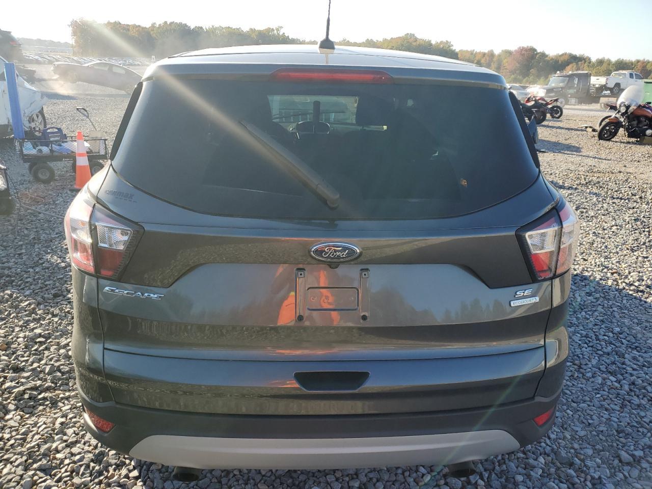 2017 Ford Escape Se - Фото 6